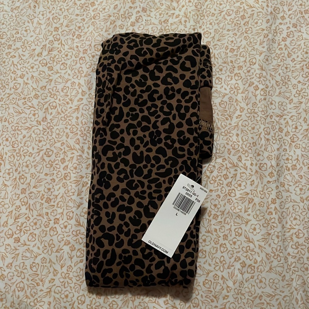 Old navy leggings 2 pairs